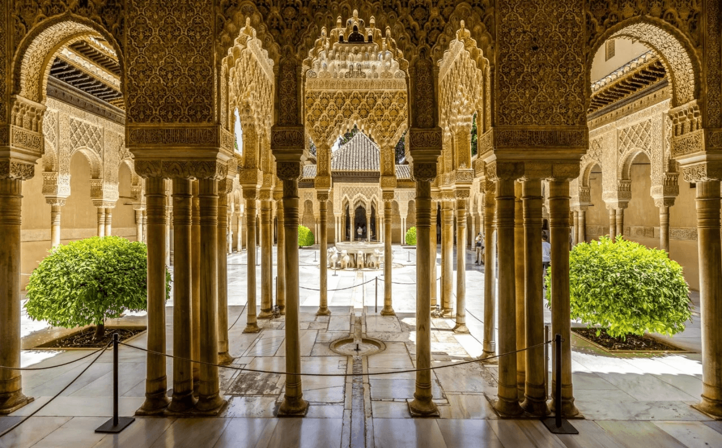 Private minivan transfer to the Alhambra, up to 8 passengers 2
