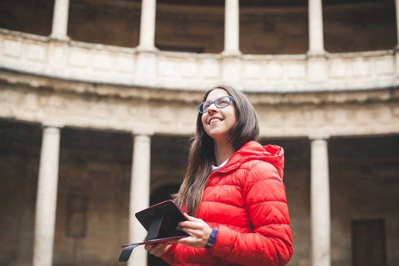 Digitale Audioguide der Alhambra, Basir-App für iPhone und Android