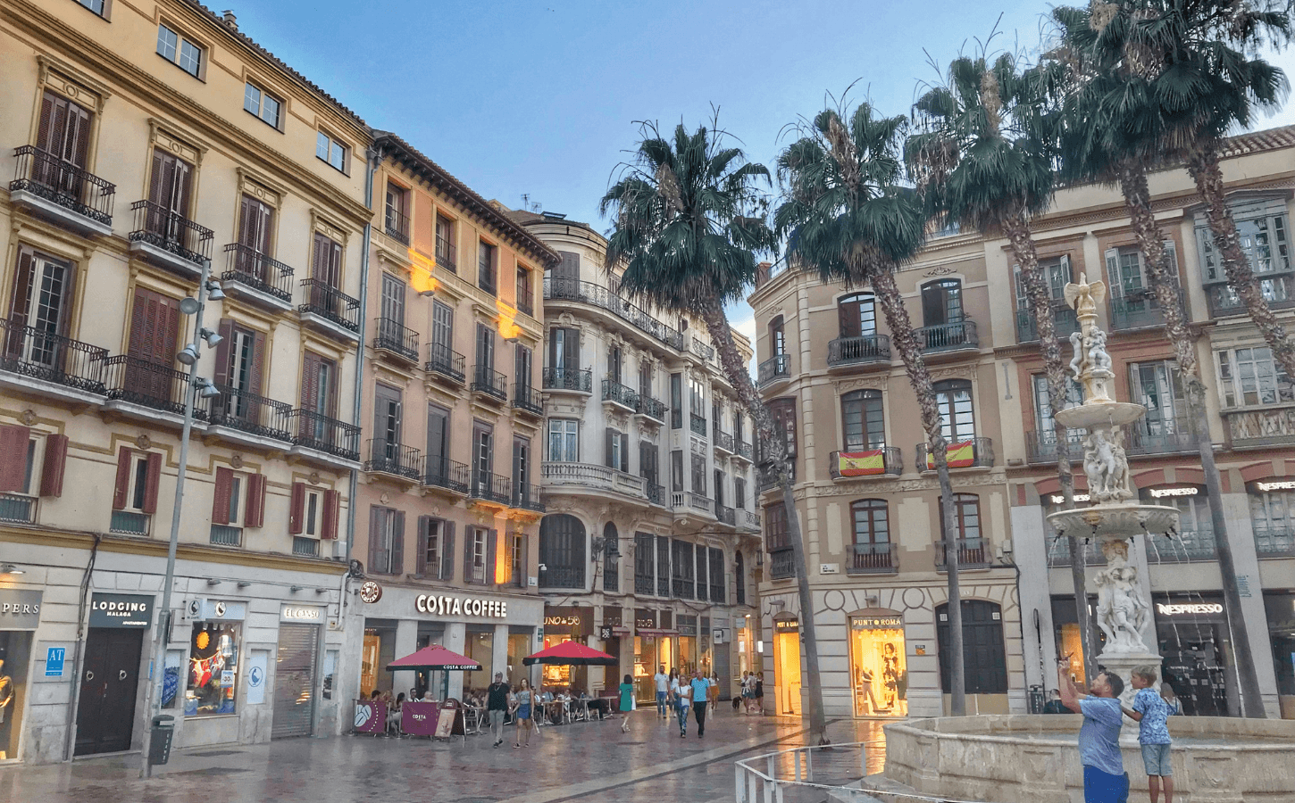 Private minivan transfer to Málaga, up to 8 passengers 2