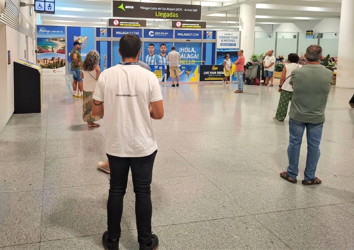 Trasferimento Privato dall'Aeroporto di Málaga al Tuo Hotel a Granada 2