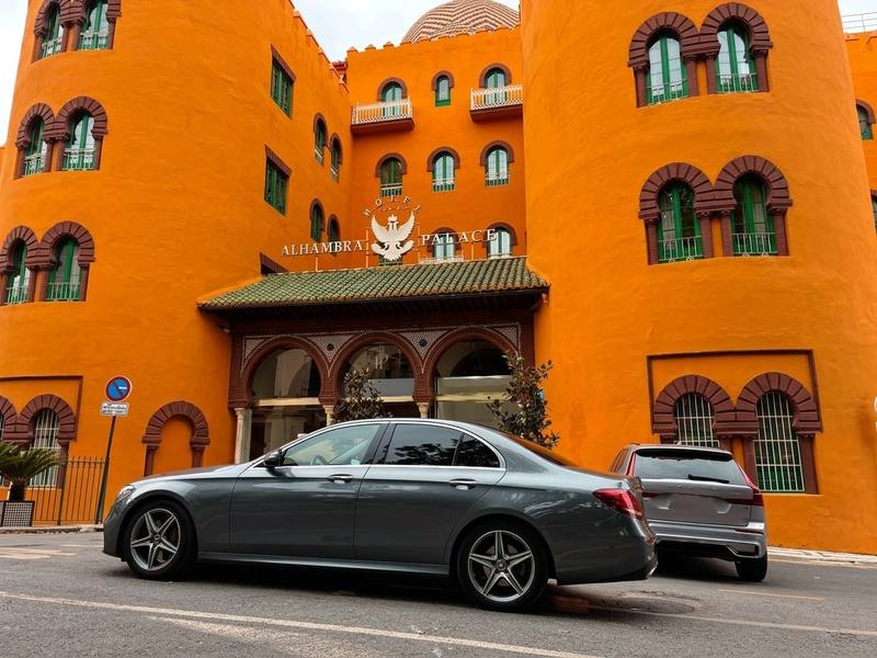 Luxury private transfer to Málaga, up to 4 passengers