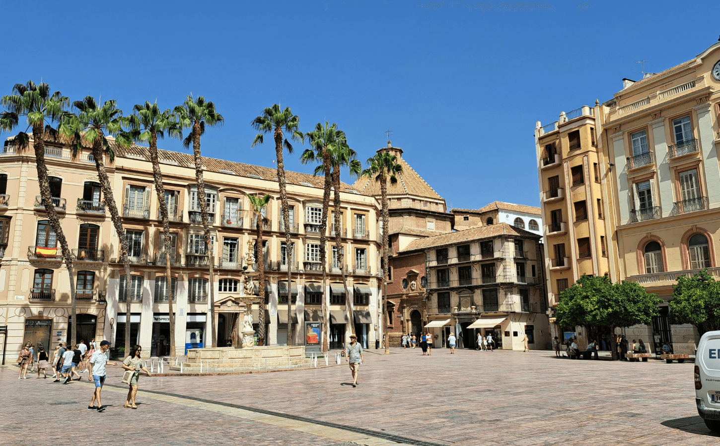 Private luxury transfer to Málaga, up to 4 passengers 3