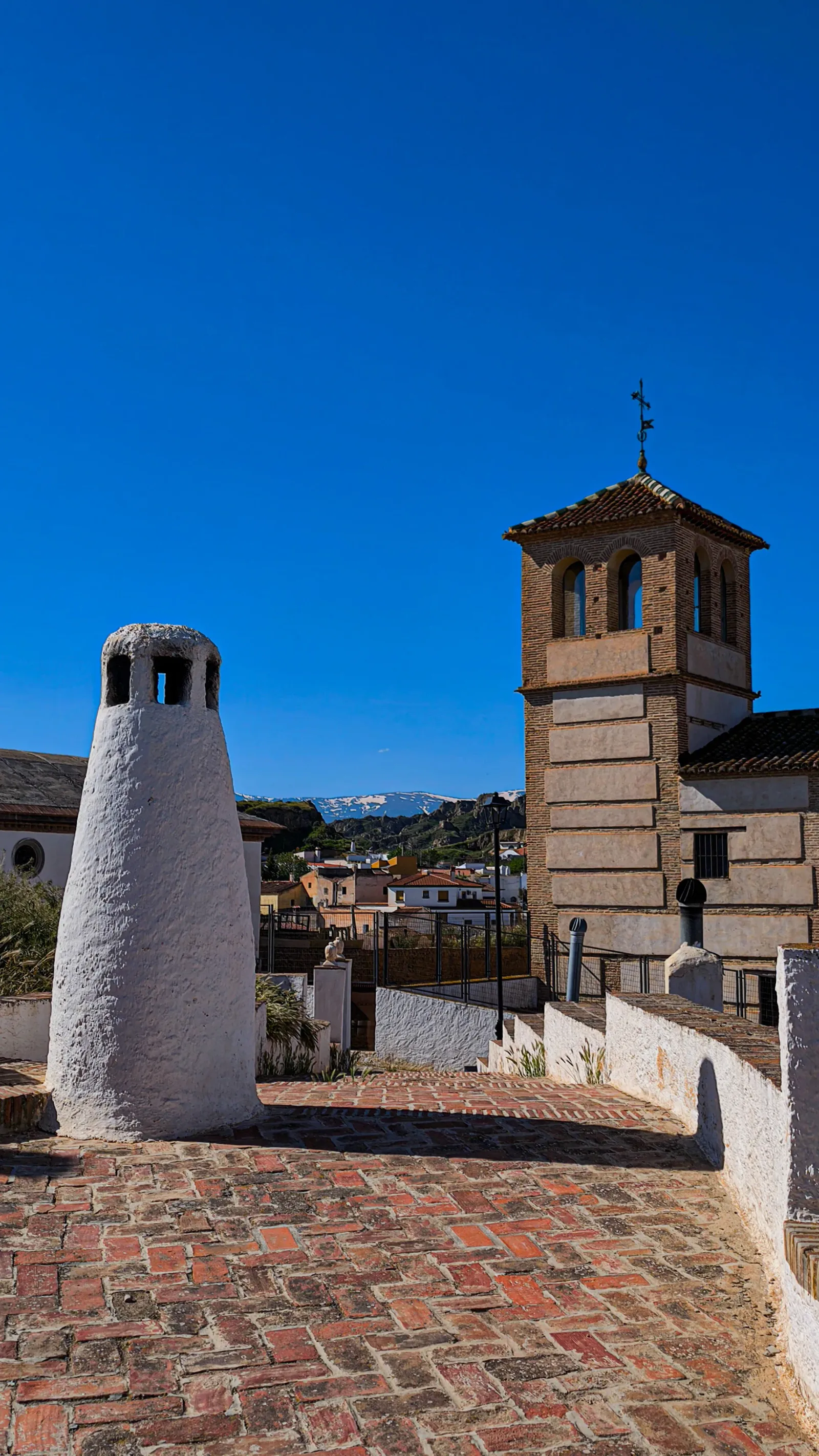 Guadix and Tabernas Desert, from caves to a film landscape from Granada 2