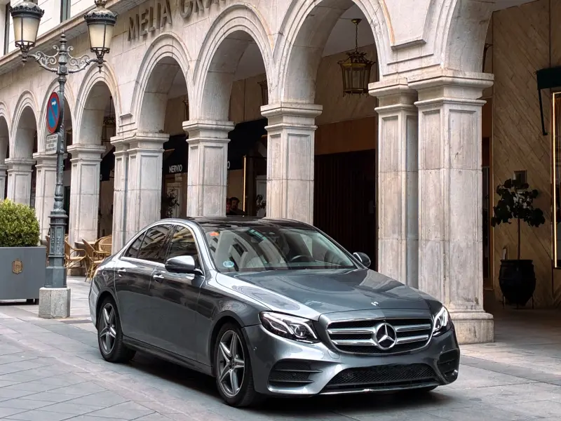 Luxury Private Transfer to Granada Airport, up to 4 passengers