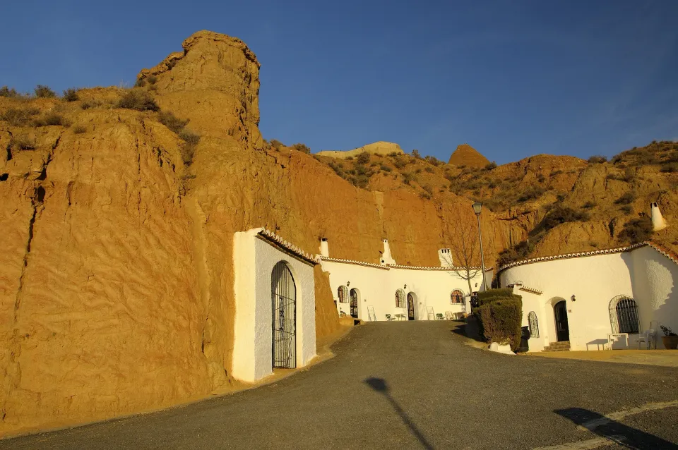 Guadix and Tabernas Desert, from caves to a film landscape from Granada