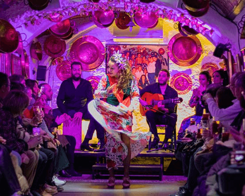 Zambra Flamenco Show at Cueva de La Rocío with Drink